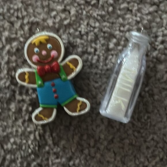 Hallmark Keepsake Ornament: 2014 ‘Tis the Seasoning! - Picture 5 of 8